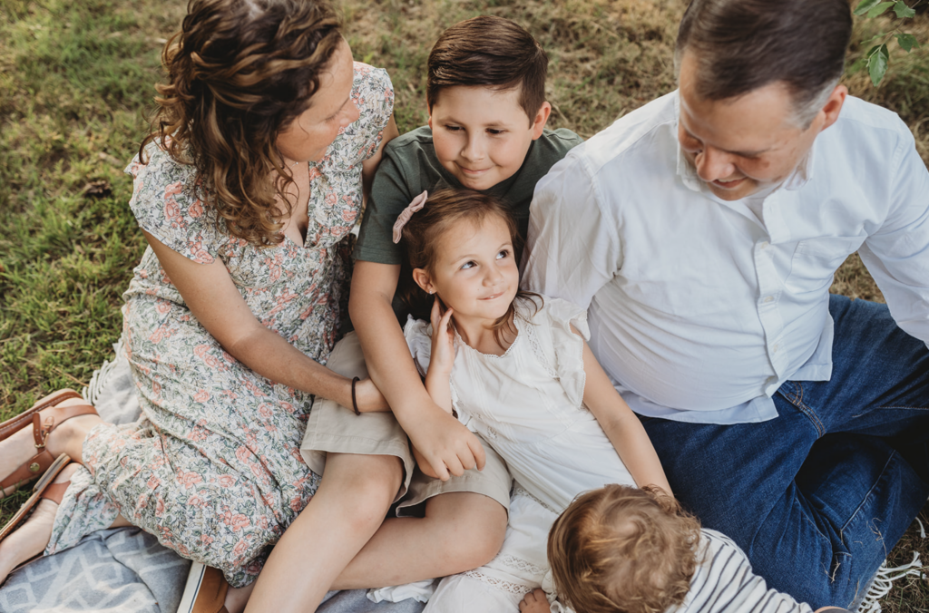 Family of five spring photo session