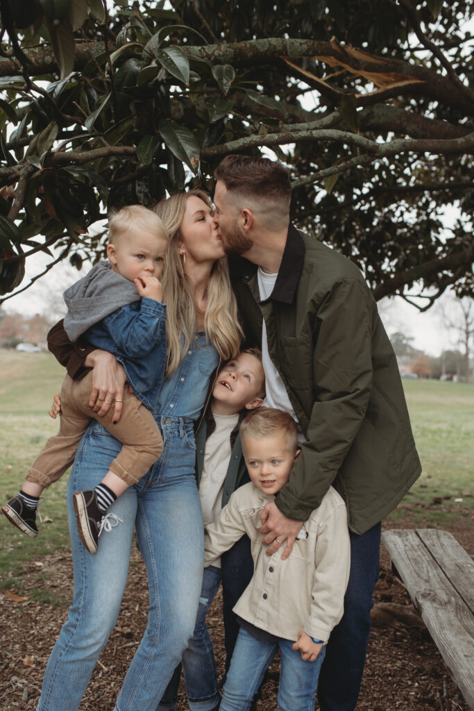 candid lifestyle family photo in Richmond, VA